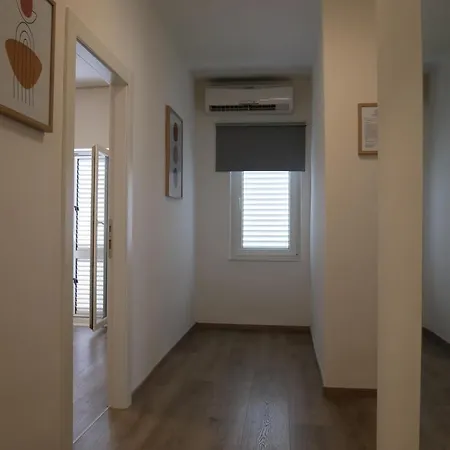 House Juric * Примоштен