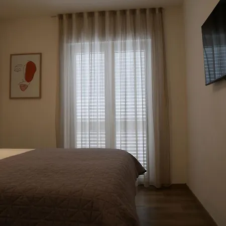 Apartment House Juric *