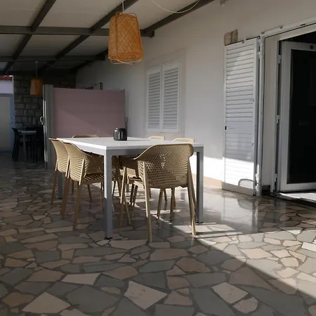 House Juric * Примоштен