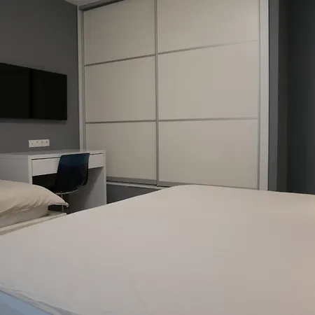 House Juric Примоштен