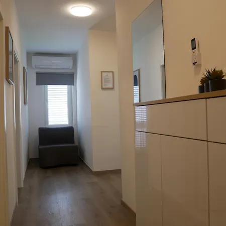 House Juric Apartment Primosten