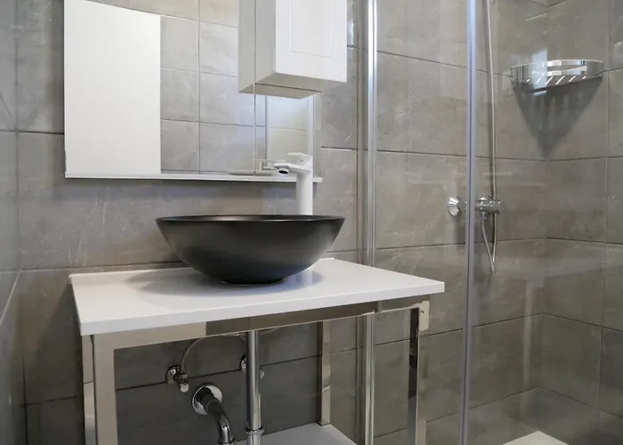 House Juric Apartman *