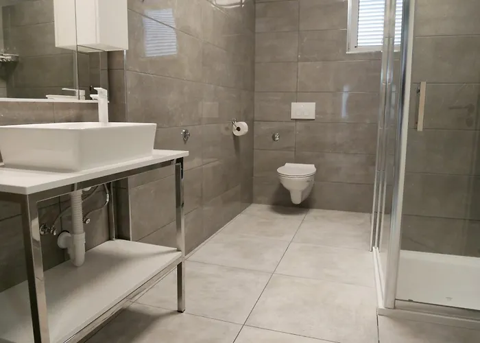 House Juric Apartamento Primošten