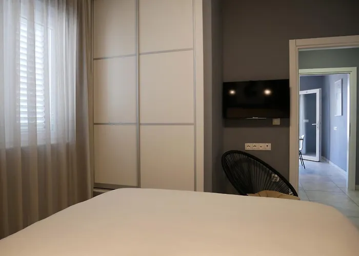 House Juric Apartman *